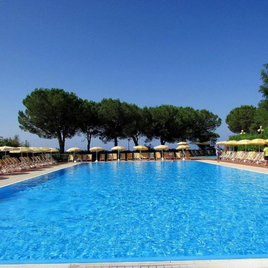 Pianeta Aparthotel